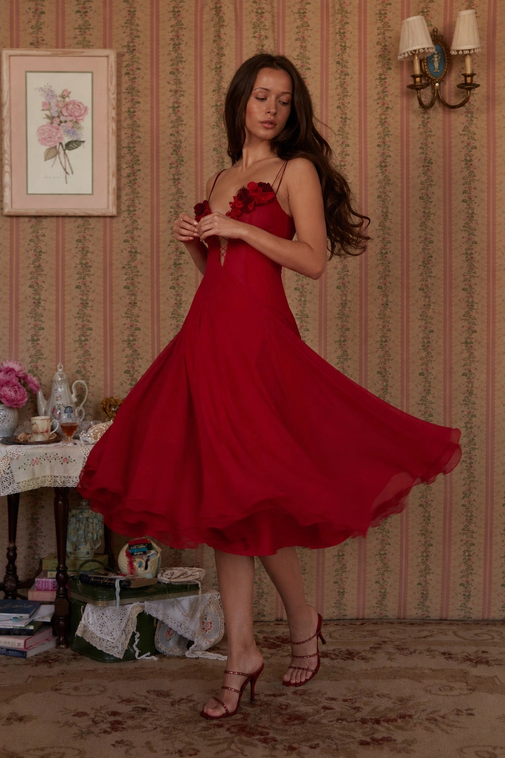 Romantic A-Line Sweetheart Sleeveless Open Back Tea-Length Wedding Guest Dress