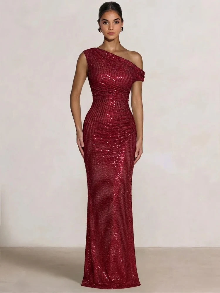 Vestidos de noche de sirena glamorosos con un solo hombro adornados con pedrería y fruncidos
