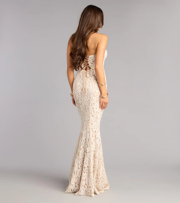 Elegante Vestido de Noche de Sirena sin Tirantes con Escote Corazón de Encaje para Fiesta de Graduación