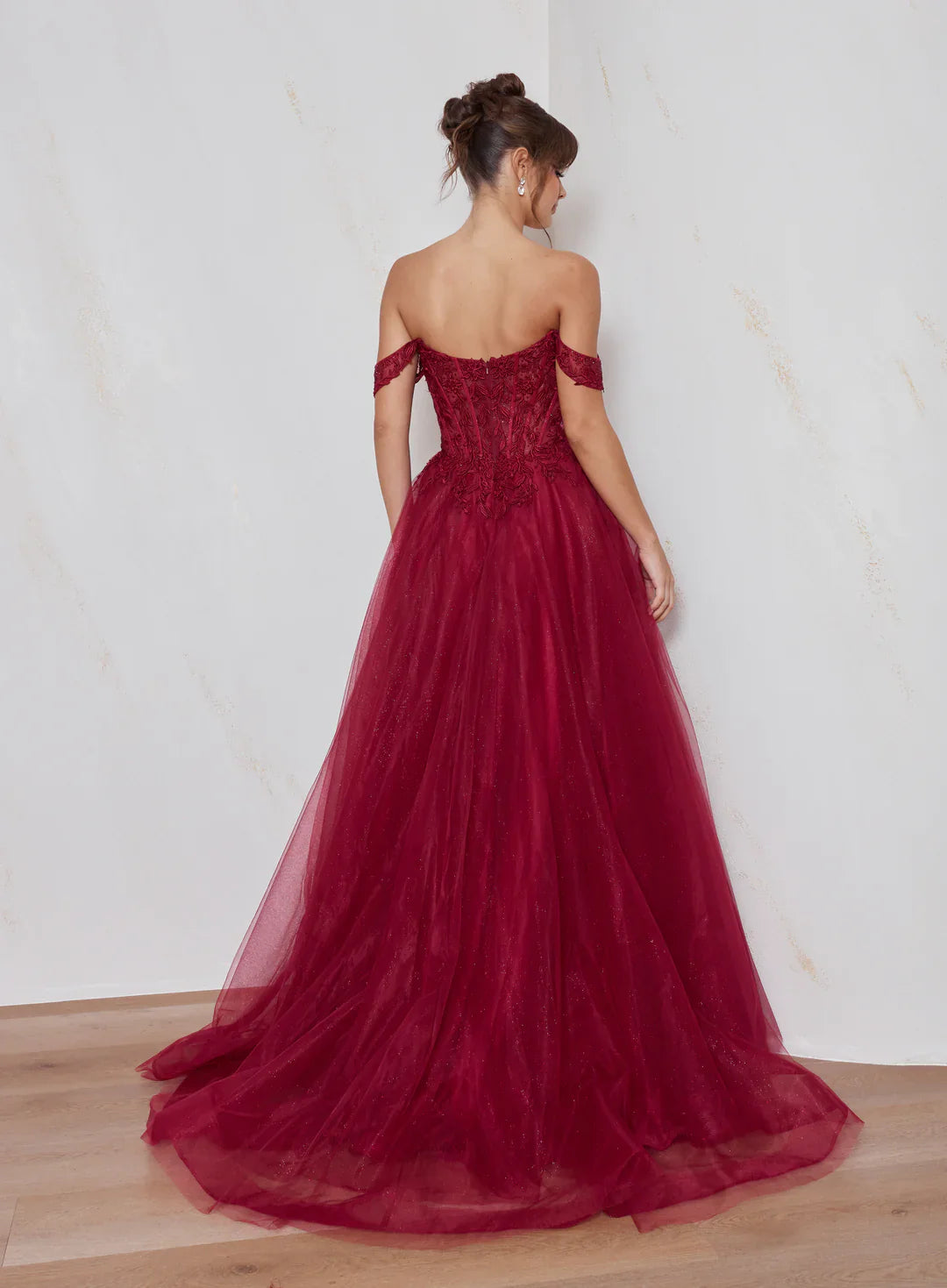 Vestidos de fiesta de noche línea A, elegantes, con hombros descubiertos, de encaje, tul y corte maxi.