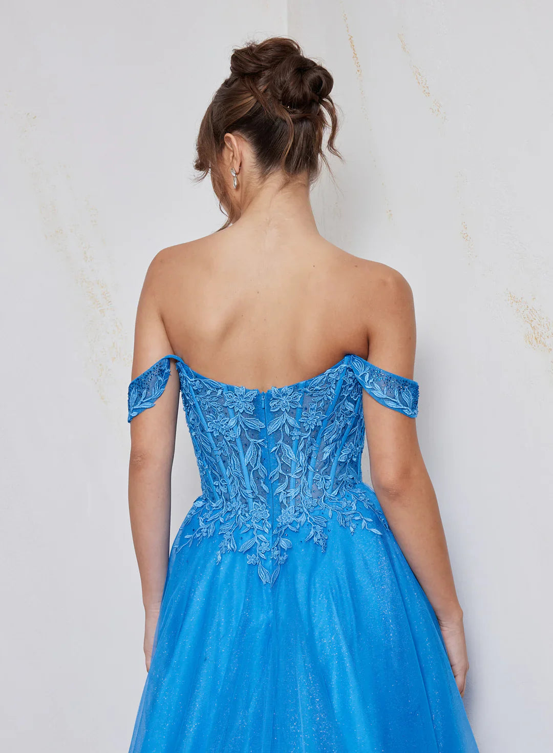 Vestidos de fiesta de noche línea A, elegantes, con hombros descubiertos, de encaje, tul y corte maxi.