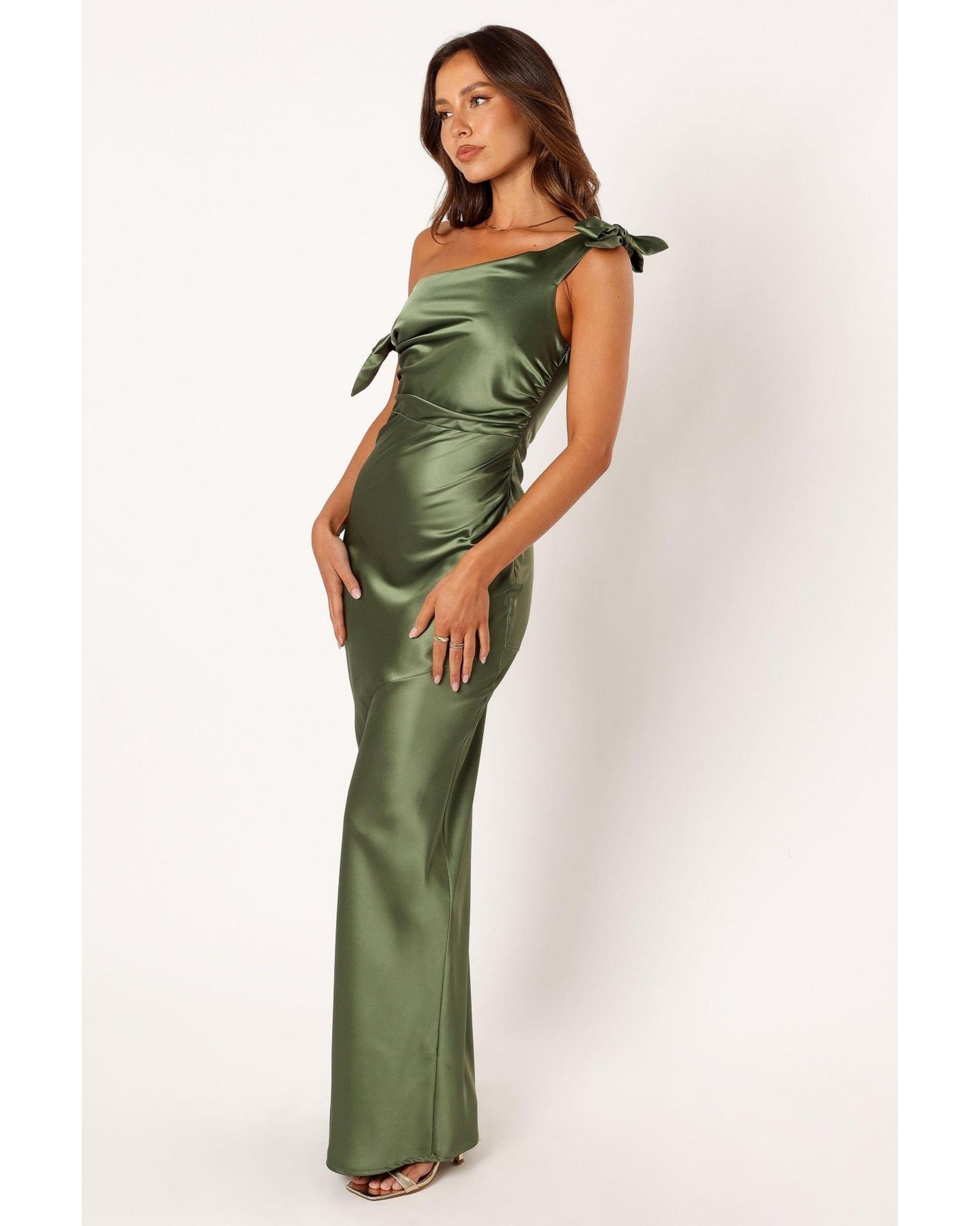 One-Shoulder Bow Detail Satin Ruched Mermaid Floor-Length Bridesmaid Evening Gown