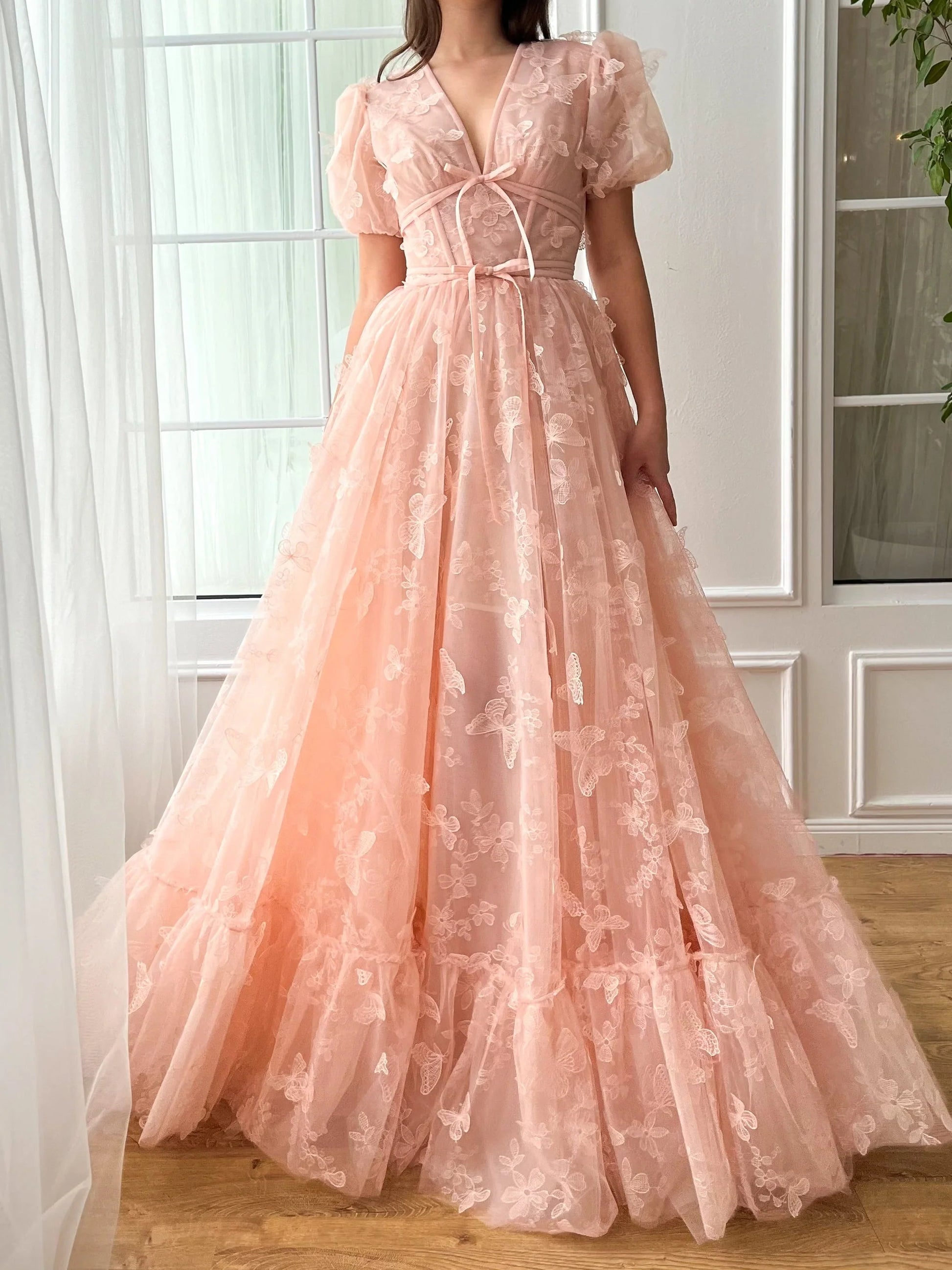 A-Line/Princess V-neck Prom Dresses Puff Sleeve With 3D Butterfly Tulle Gown