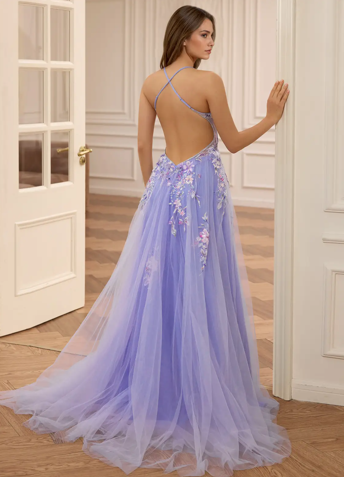 Vestido de fiesta con escote halter en V, corte princesa A, tul de lentejuelas, bordado con abalorios y corsé