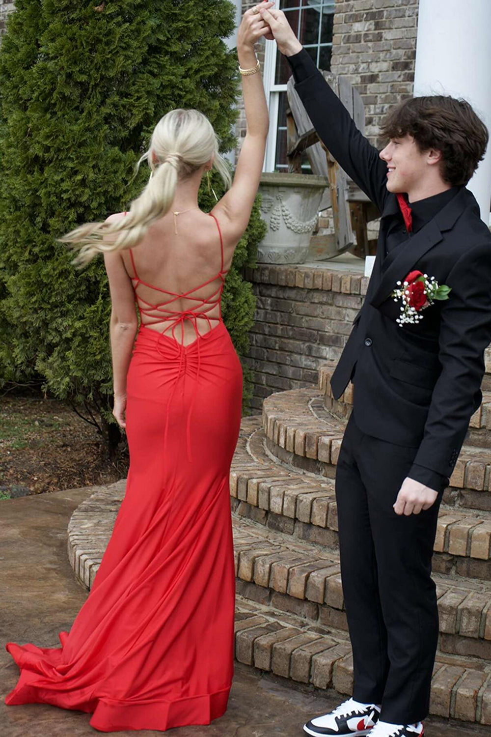 Women's Strapless V-Neck Mermaid Gown with Sequin Embroidery Elegant Mermaid Satin Spaghetti Straps Long Prom Dress