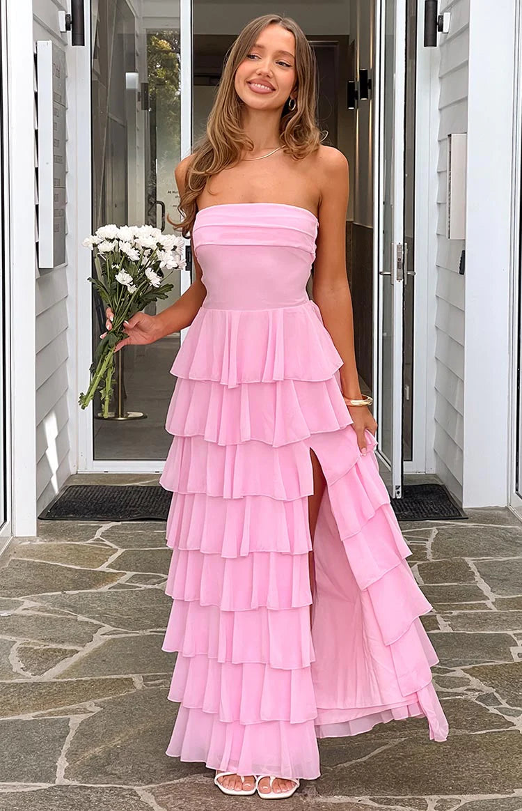 Romántico vestido largo de fiesta con escote palabra de honor, corte en A, volantes escalonados y abertura