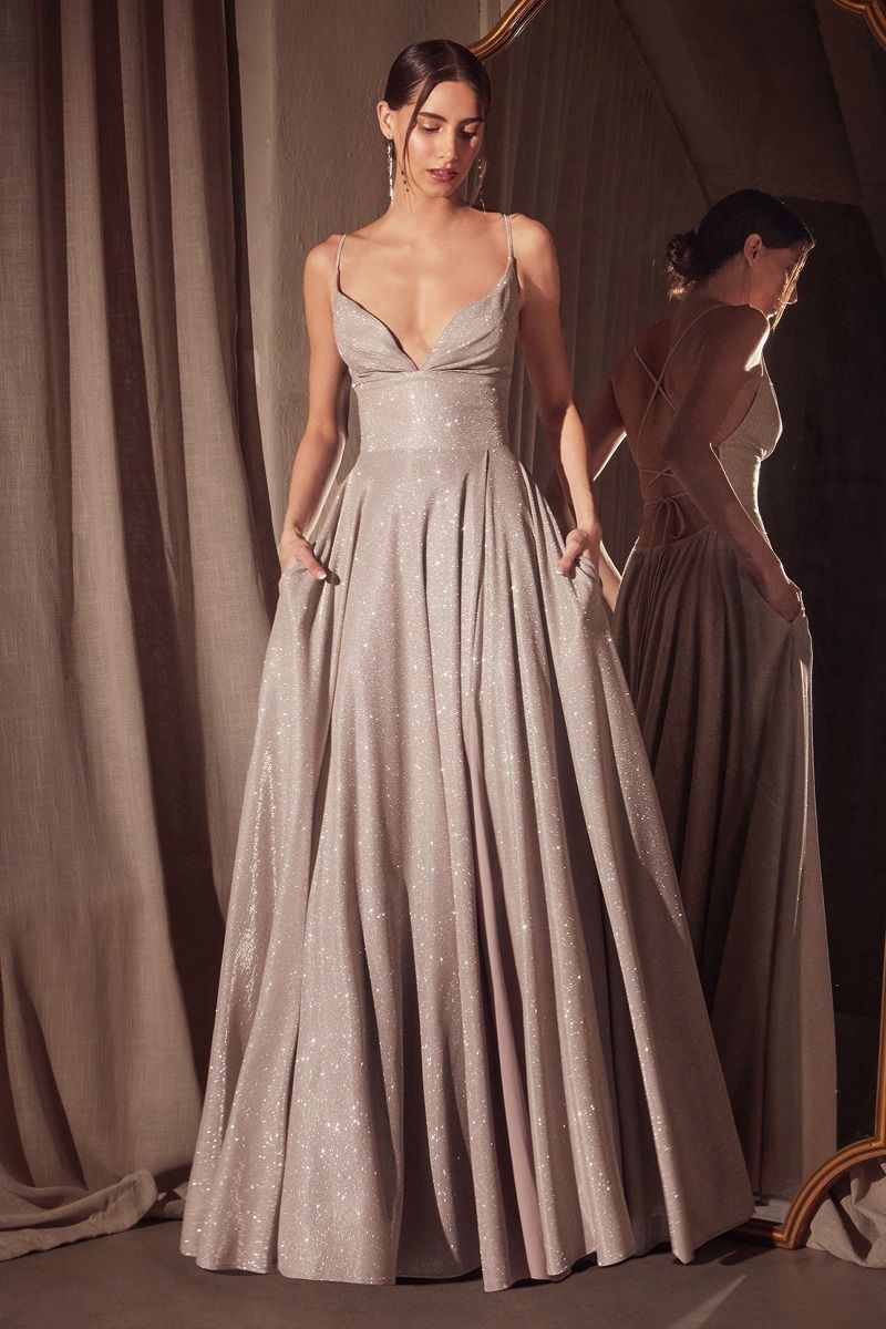 Vestido de noche largo de lentejuelas con escote en V profundo y corte en A - Vestido de fiesta formal con tirantes finos y abertura alta