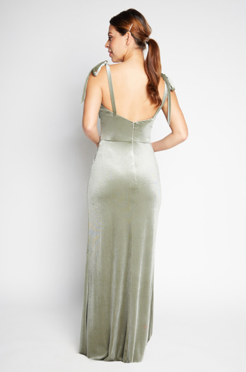 Elegant Sleeveless Soft Velvet Mermaid Maxi Dress with Bow-Strap Back Detail Bridesmaid Dresses
