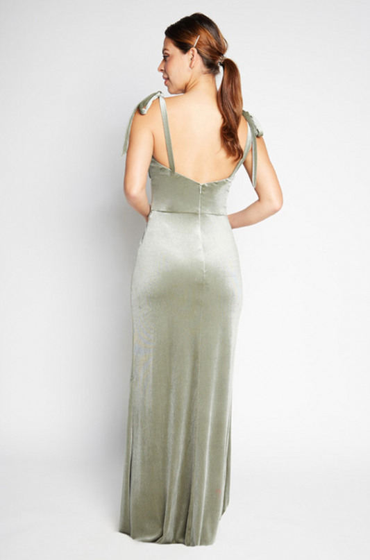 Elegant Sleeveless Soft Velvet Mermaid Maxi Dress with Bow-Strap Back Detail Bridesmaid Dresses