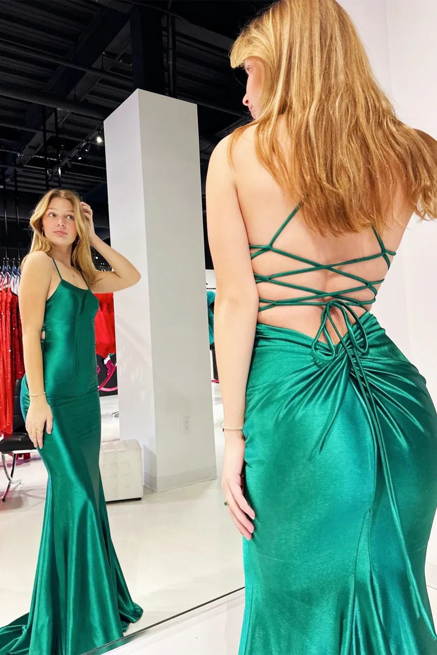 Sleek Emerald Green Satin Lace-Up Back Mermaid Prom Gown