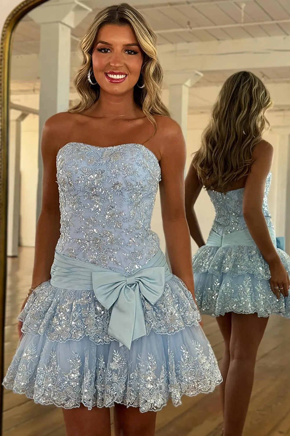 Sparkly A-Line Strapless Sweetheart Lace Short Tiered Bow Homecoming Dress
