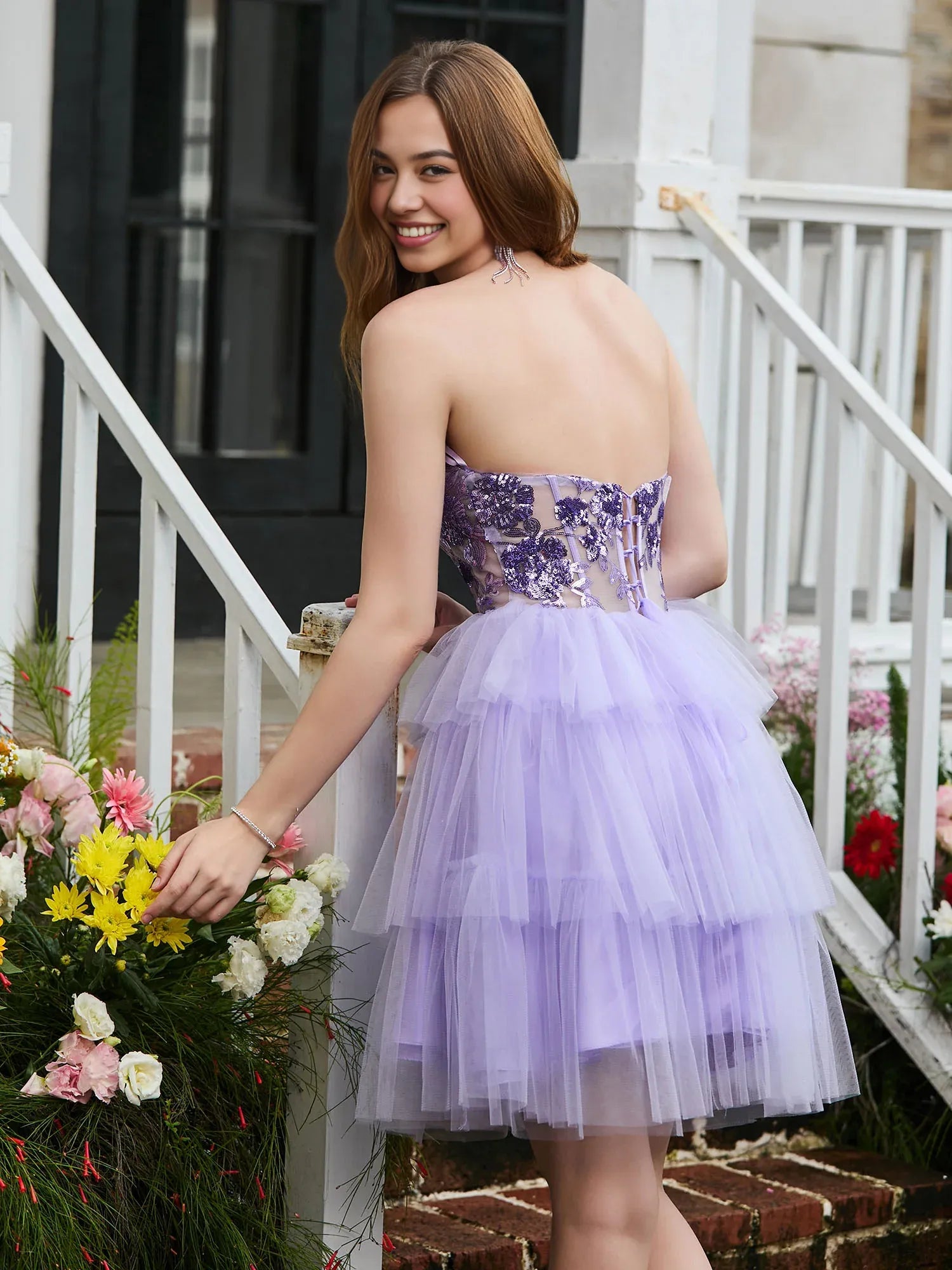 Sparkly Sequin A-line Sweetheart Strapless Tulle Mini Tiered Mesh Corset Homecoming Dress