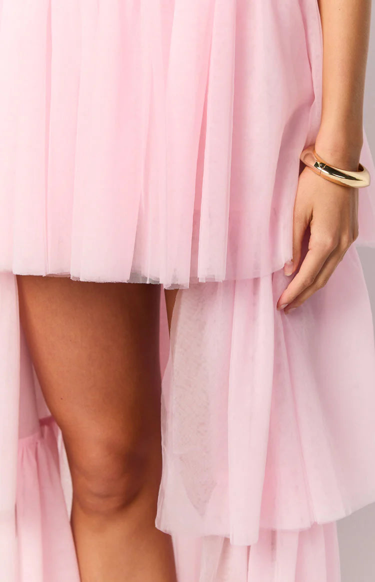 Vestido de fiesta maxi de tul escalonado asimétrico sin tirantes con corte en A