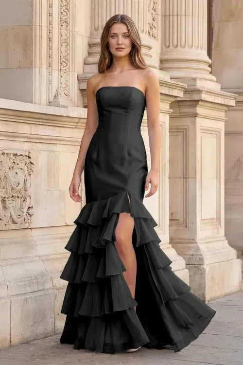 Vestido de fiesta glamuroso de sirena sin tirantes con volantes, abertura y cordones hasta el suelo