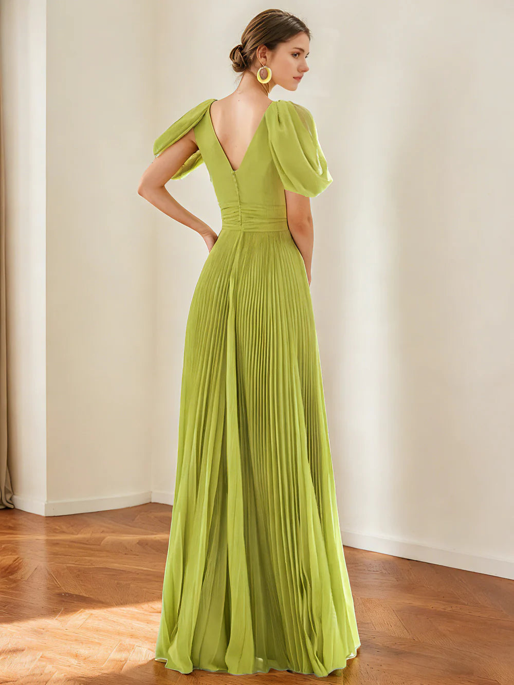 Elegant A-Line V-Neck Puff Sleeve Pleated Maxi Gown Evening Dress with Feather